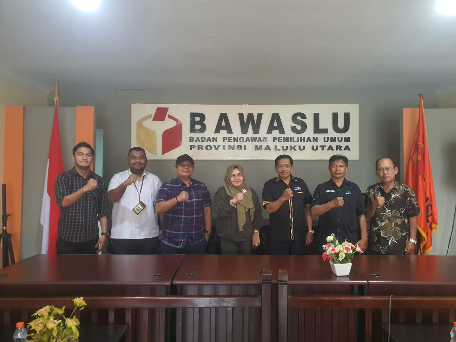 Kepada RRI Ternate, Bawaslu Malut Sampaikan Lima Program Pengawasan Pemilu