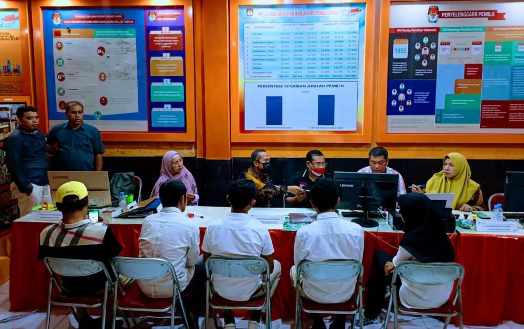Anggota Bawaslu Maluku Utara Ikbal Ali awasi langsung pencalonan DPD