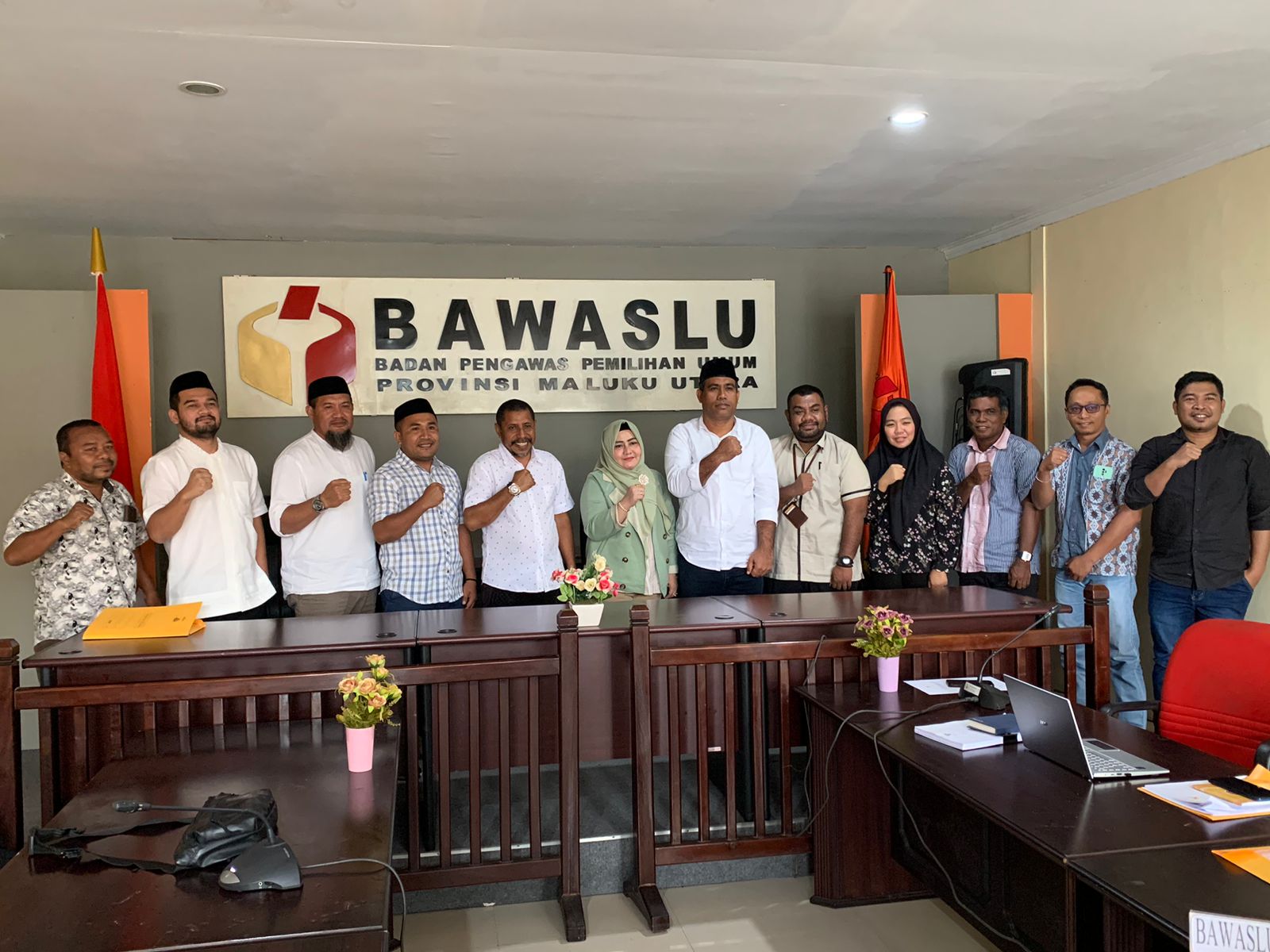 Audiensi DPRD Haltim, Ketua Bawaslu Malut Paparkan Usulan Anggaran 112,5 Miliar di Pilkada 2024