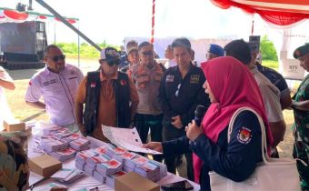 Suleman Pantau Simulasi Pemungutan dan Perhitungan Suara Pilkada 2024