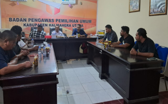 Sumitro Supervisi dan Nilai Langsung PPID Bawaslu Halmahera Utara