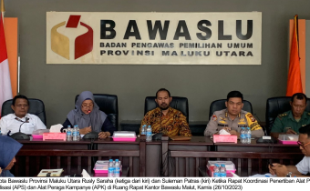 Bawaslu Malut Matangkan Penertiban APK dan APS dengan Stakeholder