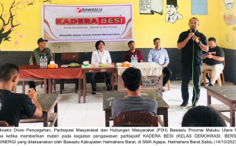 Bawaslu Malut Ajak Pelajar SMA Aktif Awasi Politik Uang Pemilu 2024