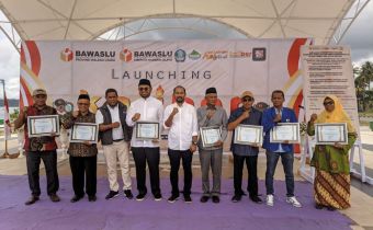 Bupati Halsel Apresiasi Bawaslu Launching Kaliber Di Desa Tembal